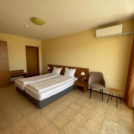 Kaya Sea View Center Апартаменты *